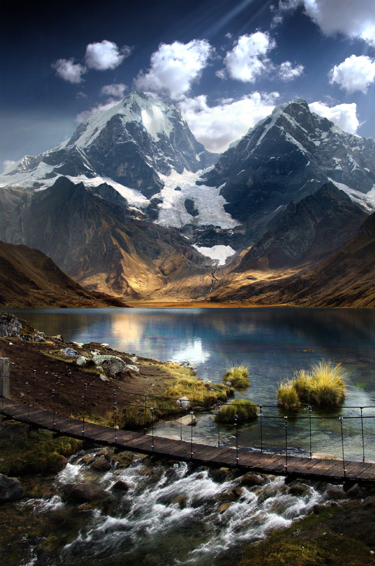 Trekking the World