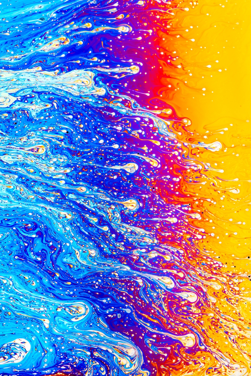 The many faces of a soap bubble