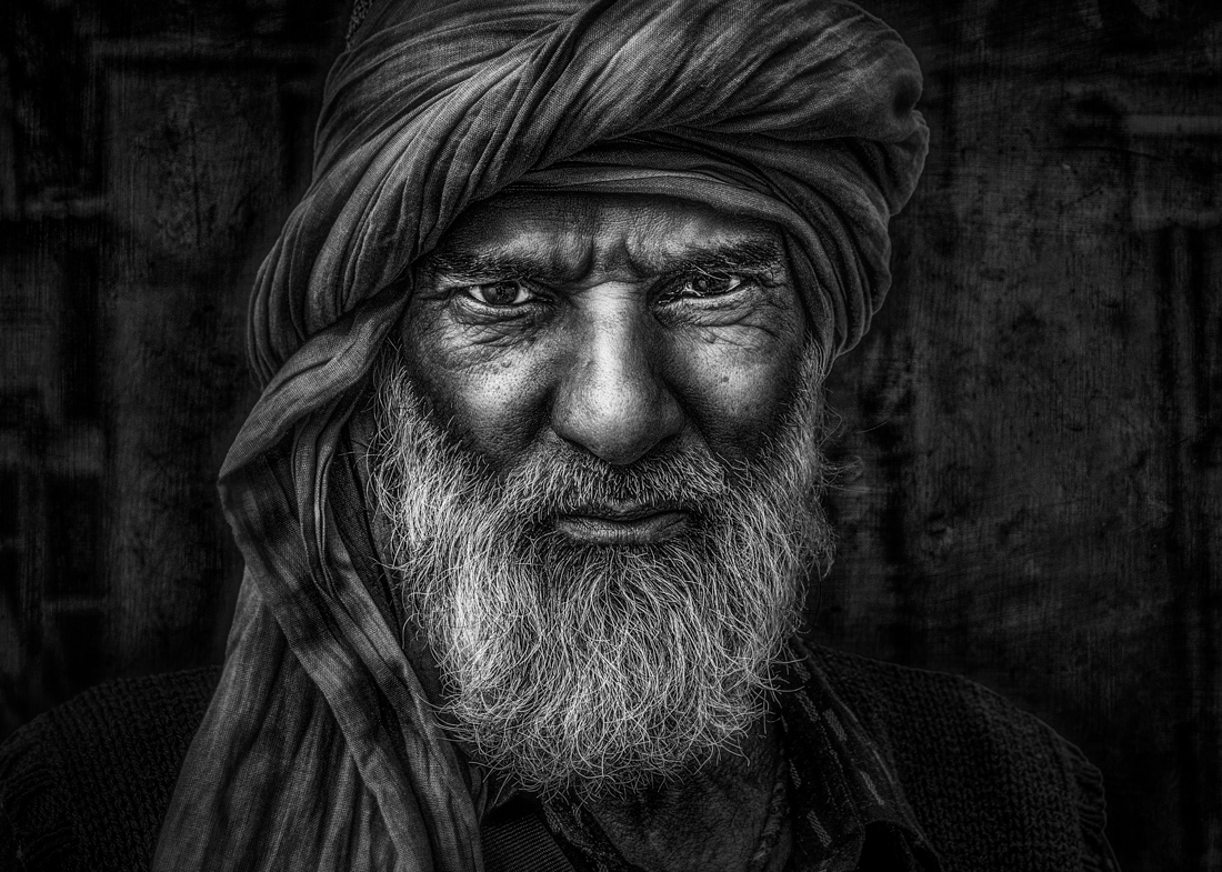 The mysterious man 