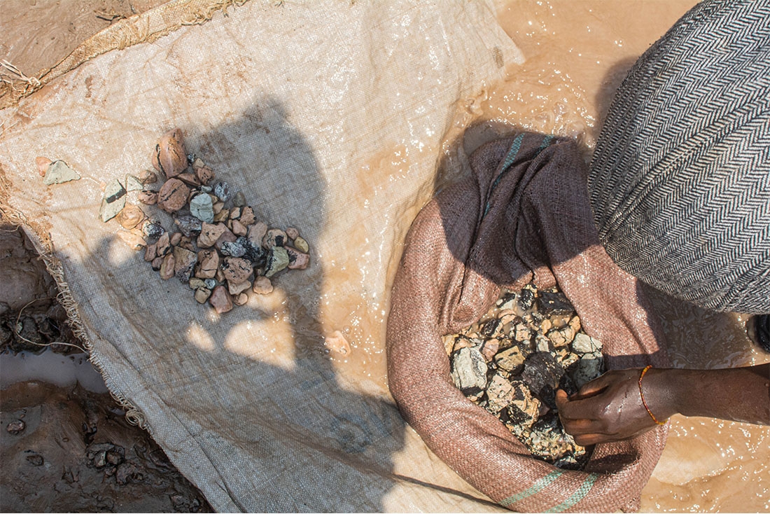 The poorest wealth - a symbol of exploitation