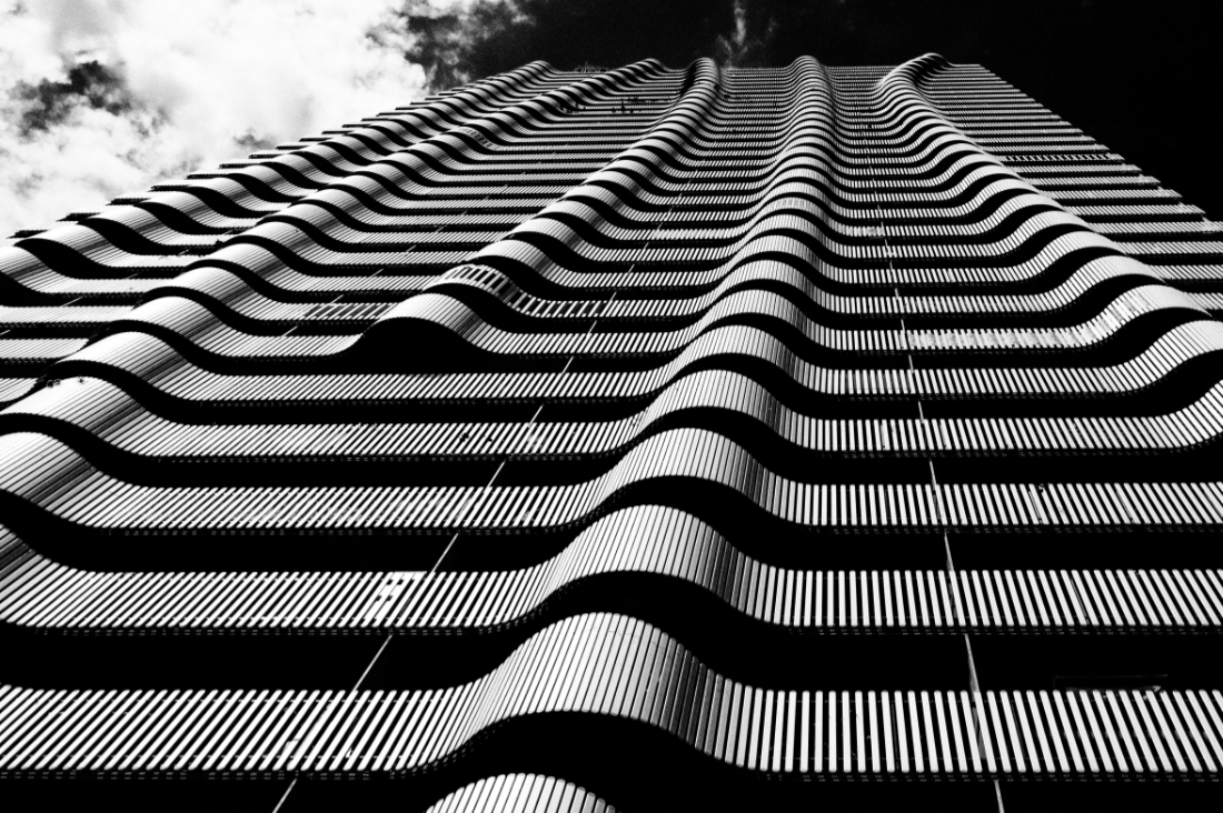 Facade worm