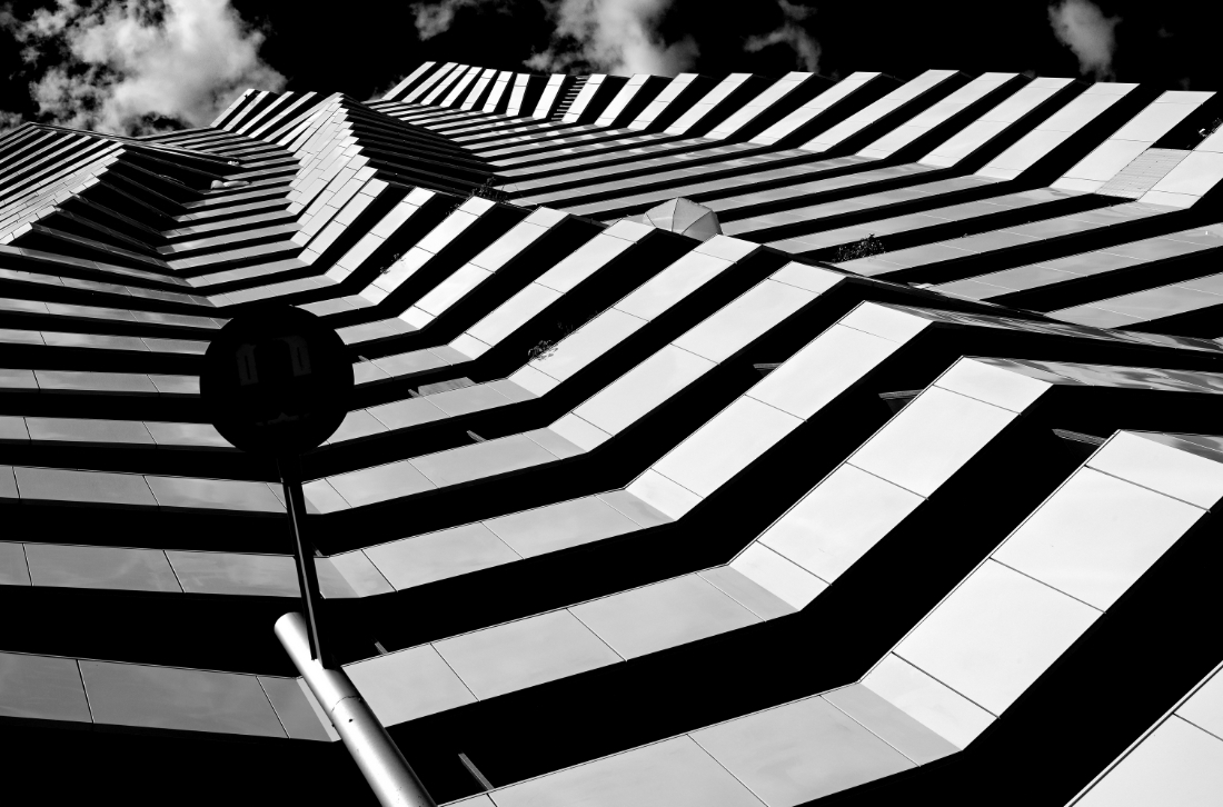 Facade worm