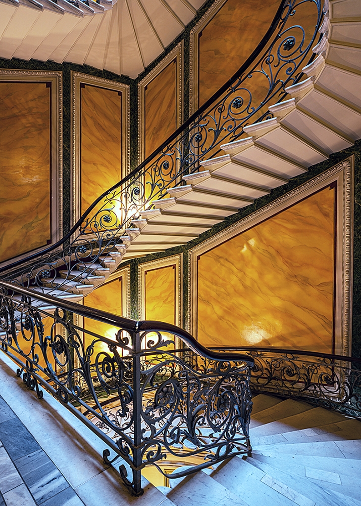 Парадные Петербурга