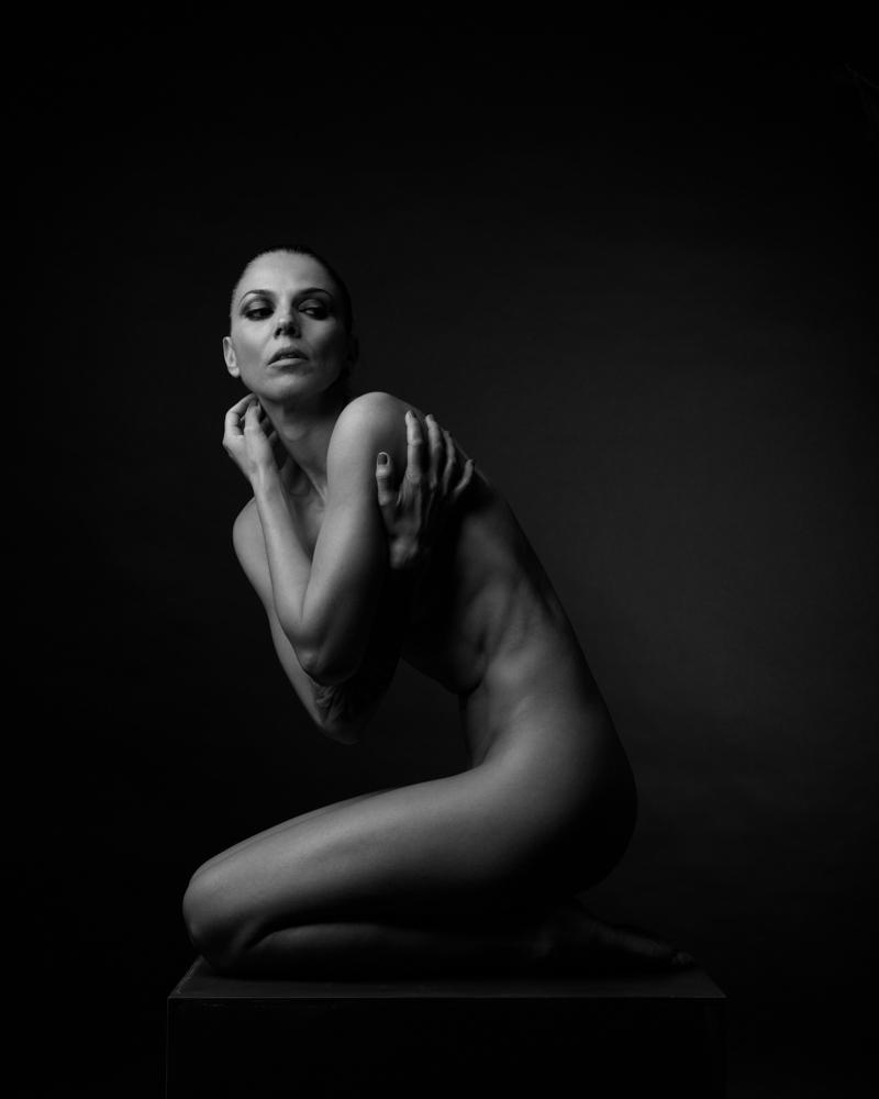 Postures of the naked self