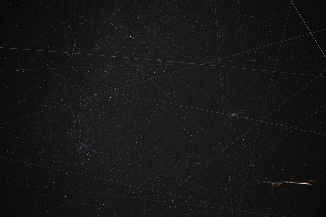 Im Netz der Trümmer (In The Net Of Debris)