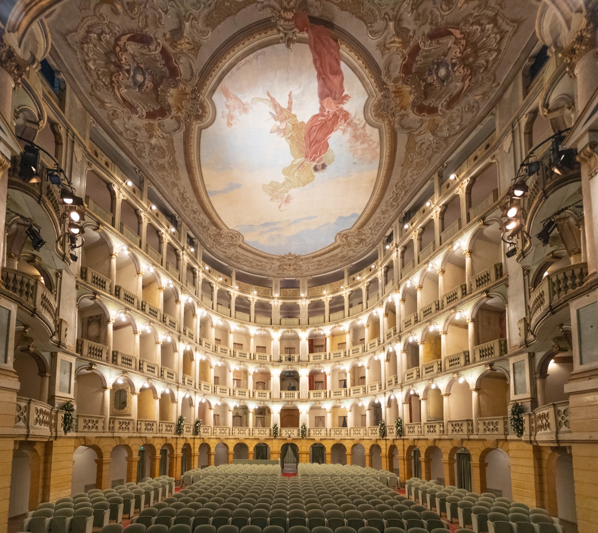 An Historical Italian Theater