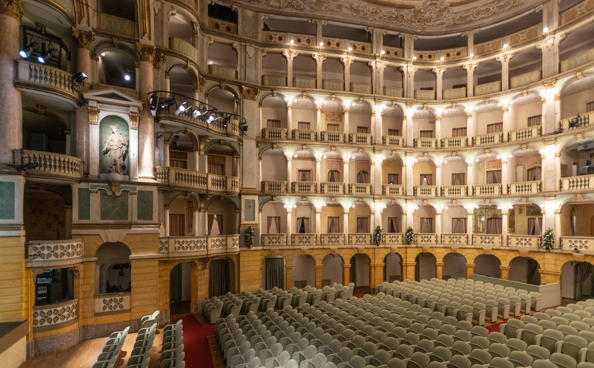 An Historical Italian Theater