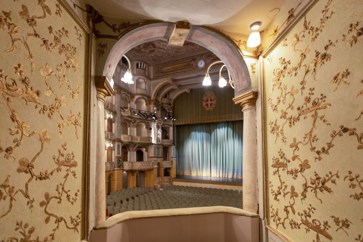 An Historical Italian Theater