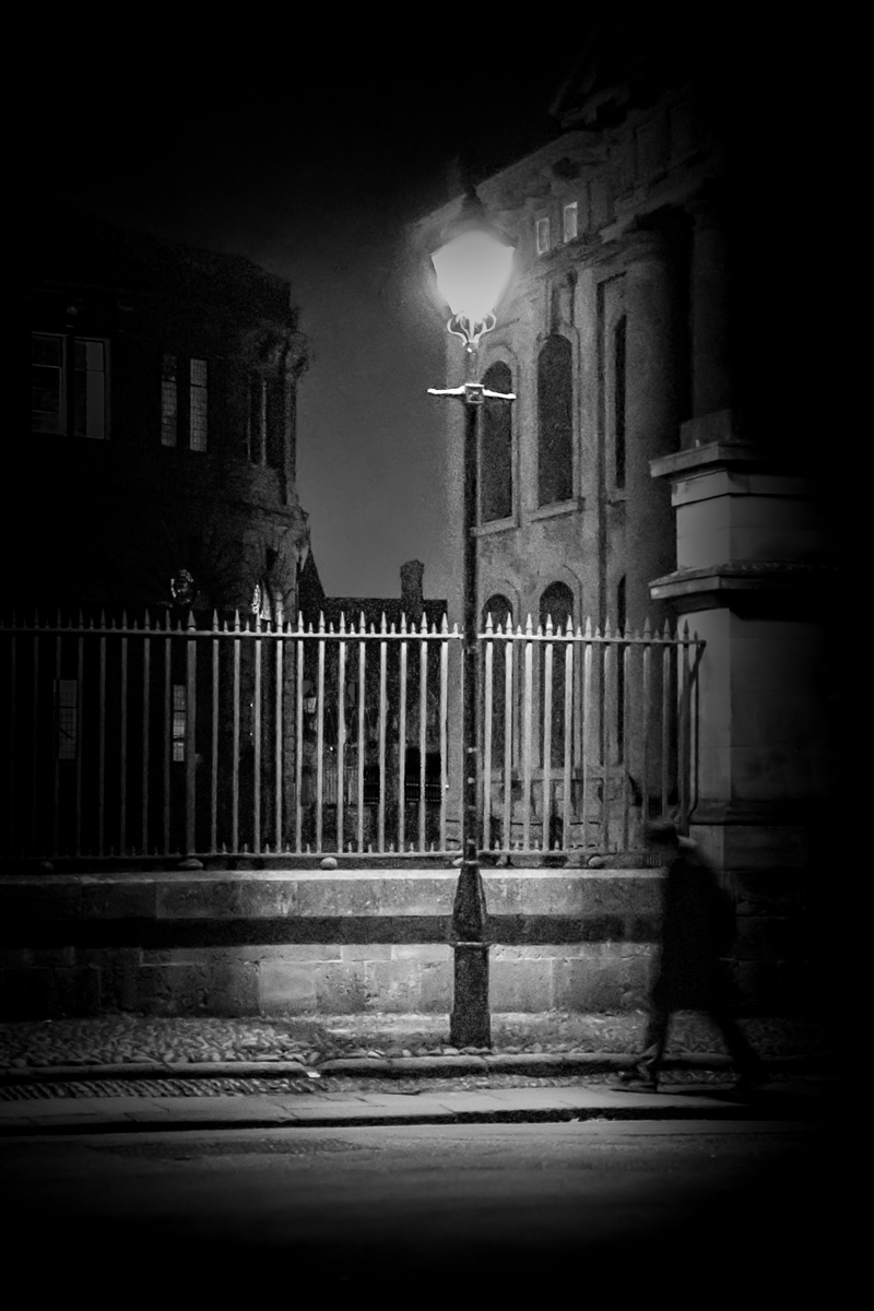 Oxford: Light & Dark