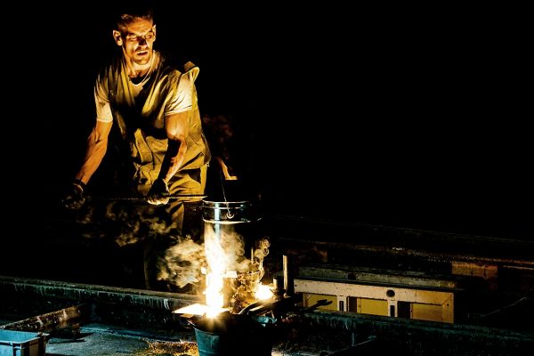 Railwelding at night